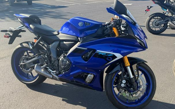 2025 Yamaha YZF R7