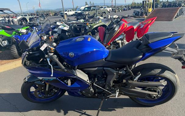 2025 Yamaha YZF R7
