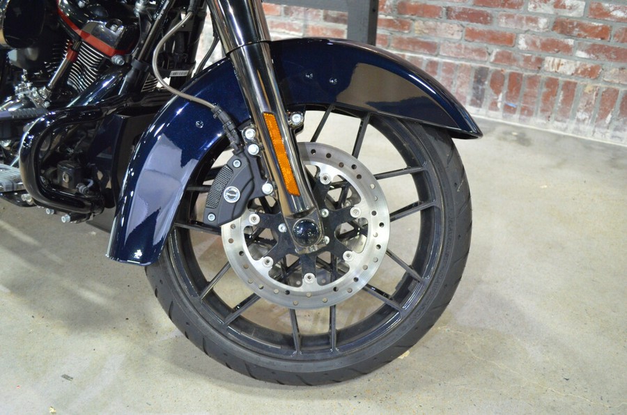 2022 Harley-Davidson CVO™ Street Glide Blue Steel