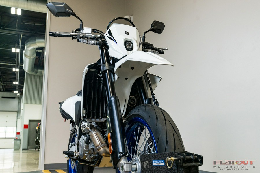 2025 Suzuki DR-Z 4SM