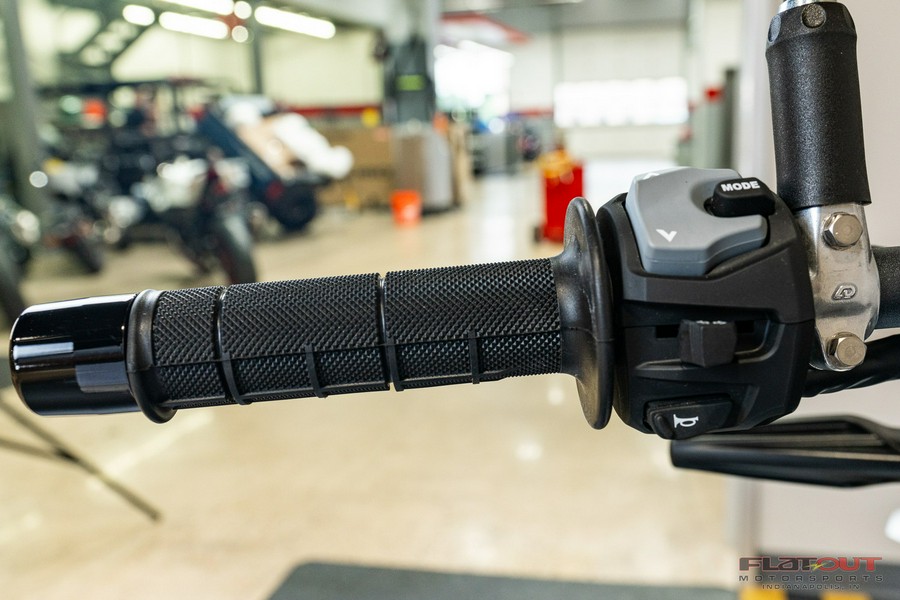 2025 Suzuki DR-Z 4SM