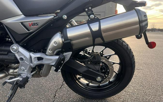 2025 MOTO GUZZI V85 Strada