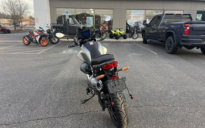 2025 MOTO GUZZI V85 Strada