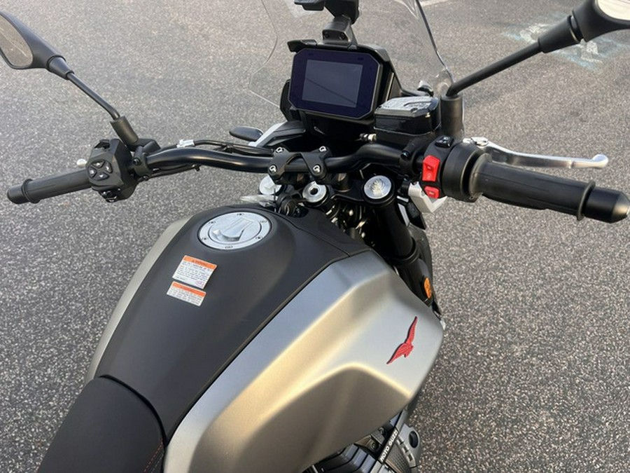 2025 MOTO GUZZI V85 Strada