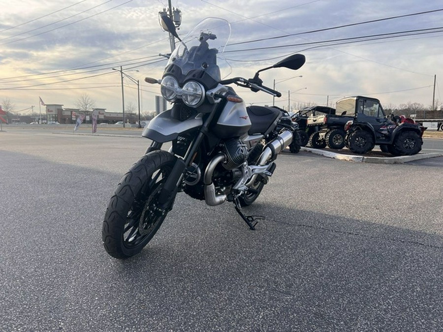 2025 MOTO GUZZI V85 Strada