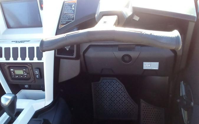 2022 Yamaha Wolverine RMAX2 1000 XT-R