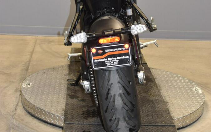 2023 Triumph Trident 660 Silver Ice Diablo Red