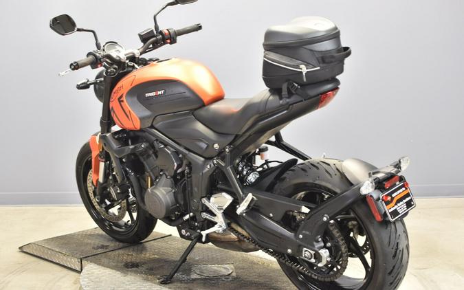 2023 Triumph Trident 660 Silver Ice Diablo Red