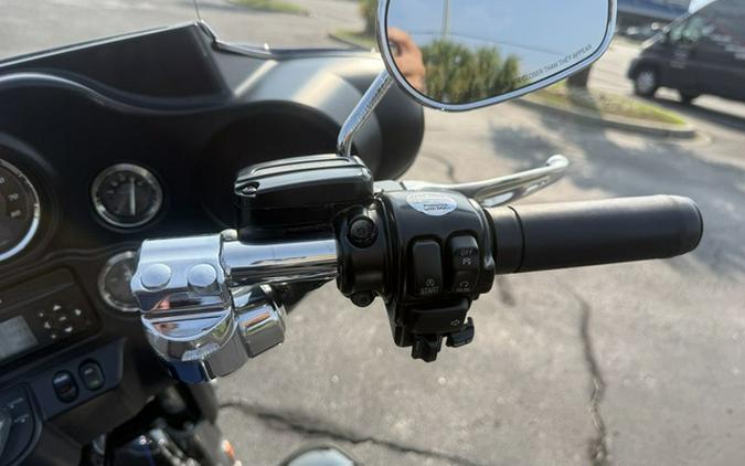 2013 Harley-Davidson Touring FLHTK - Electra Glide Ultra Limited