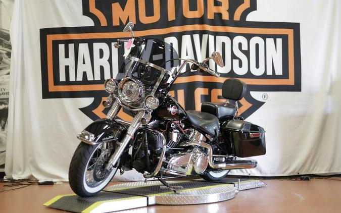 2016 Harley-Davidson® FLSTC - Heritage Softail® Classic