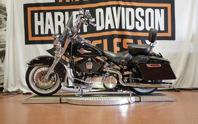 2016 Harley-Davidson® FLSTC - Heritage Softail® Classic