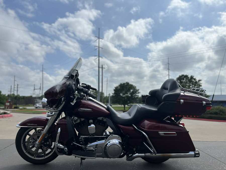 2015 Harley-Davidson® FLHTCUL Electra Glide® Ultra Classic® Low Mysterious Red Sunglow 642962