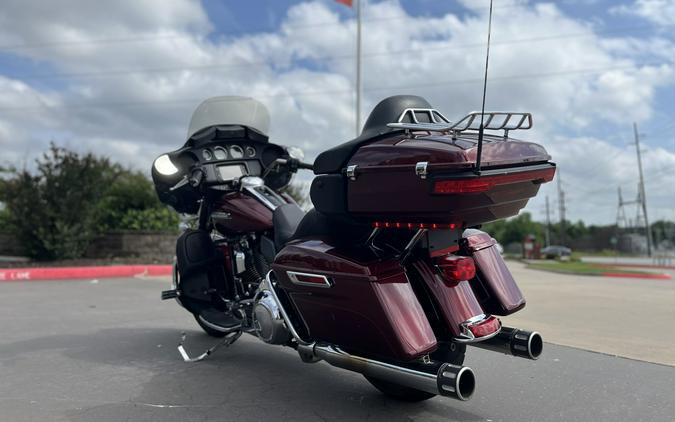 2015 Harley-Davidson® FLHTCUL Electra Glide® Ultra Classic® Low Mysterious Red Sunglow 642962