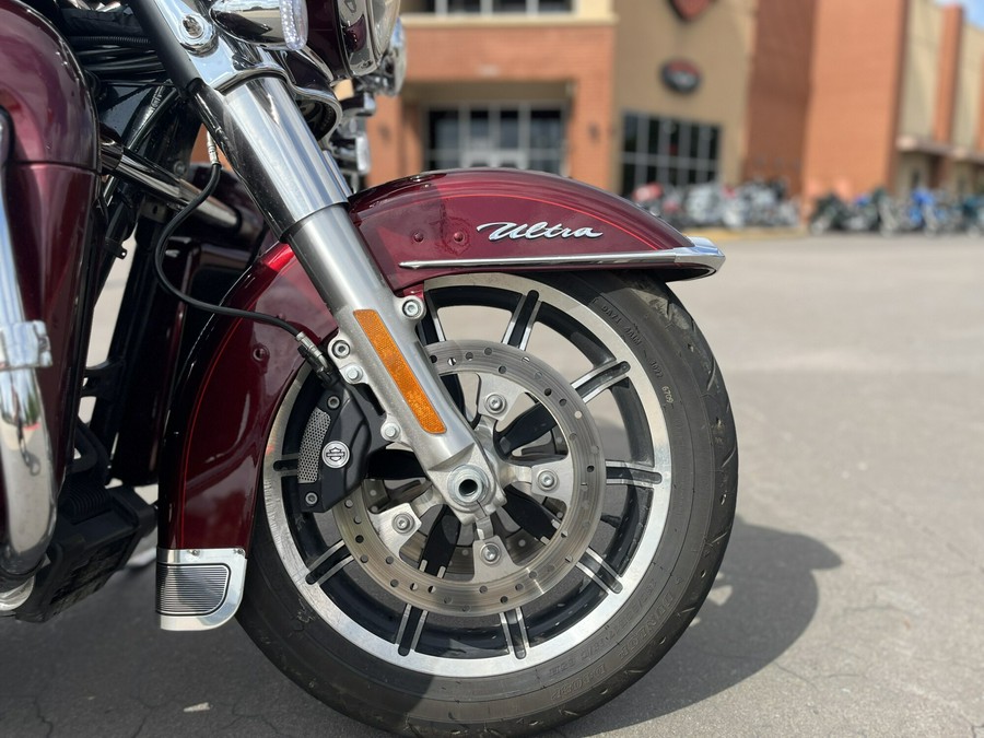 2015 Harley-Davidson® FLHTCUL Electra Glide® Ultra Classic® Low Mysterious Red Sunglow 642962
