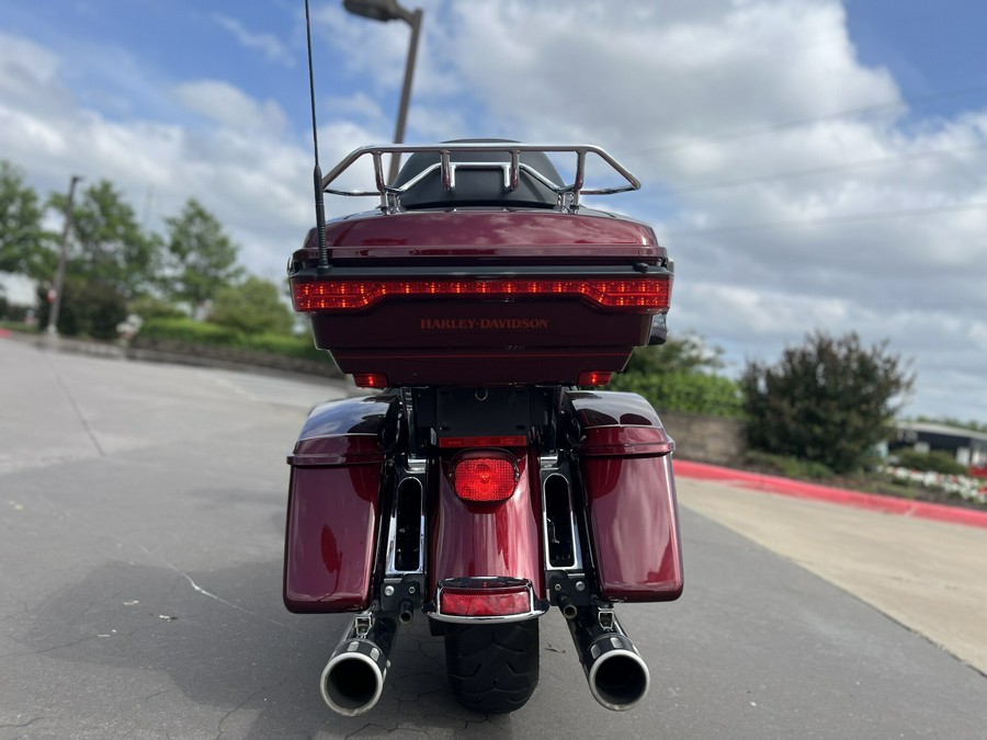 2015 Harley-Davidson® FLHTCUL Electra Glide® Ultra Classic® Low Mysterious Red Sunglow 642962