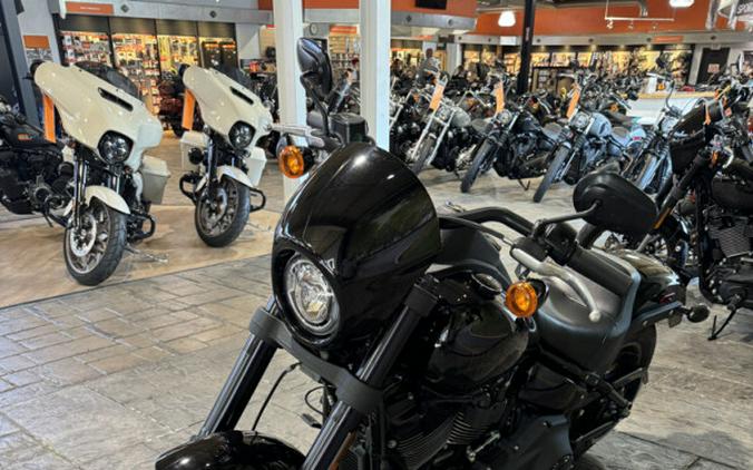 Prices clearly displayed on every new and used motorcycle