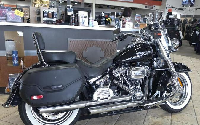 2019 Harley-Davidson® FLDE - Softail® Deluxe
