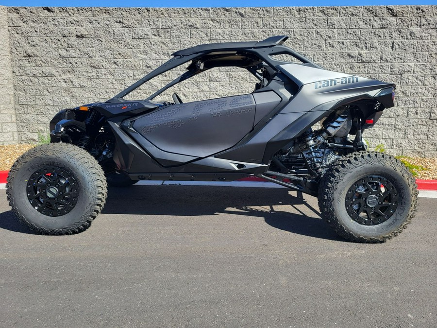 2026 Can-AM Maverick R X RS With Smart-Shox