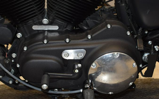 2022 Harley-Davidson Iron 883 Black Denim