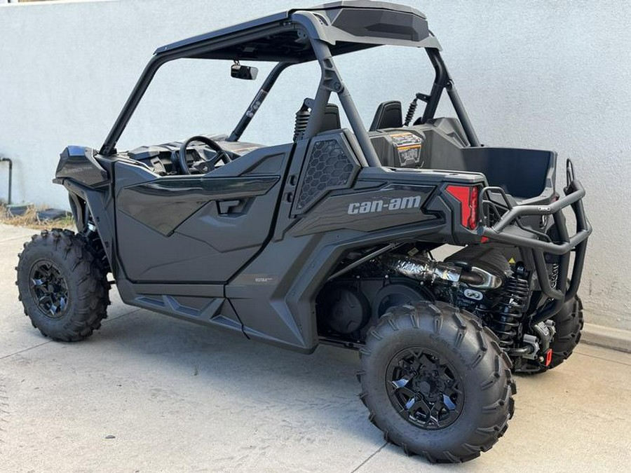 2024 Can-Am® Maverick Trail DPS 1000