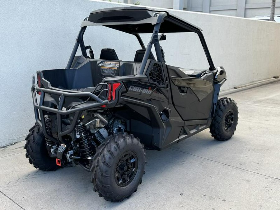 2024 Can-Am® Maverick Trail DPS 1000