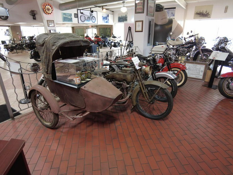 2025 Harley-Davidson® FLHC - Heritage Classic