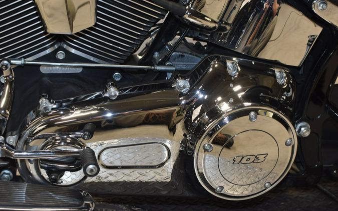 2016 Harley-Davidson Softail Deluxe Vivid Black