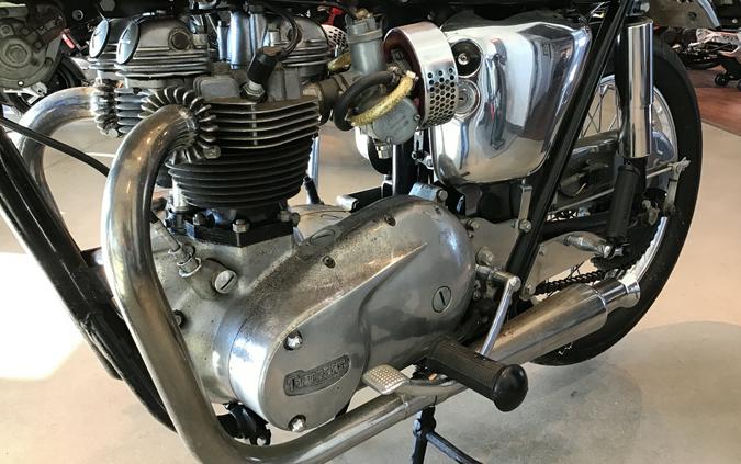 1966 Triumph T120R Bonneville