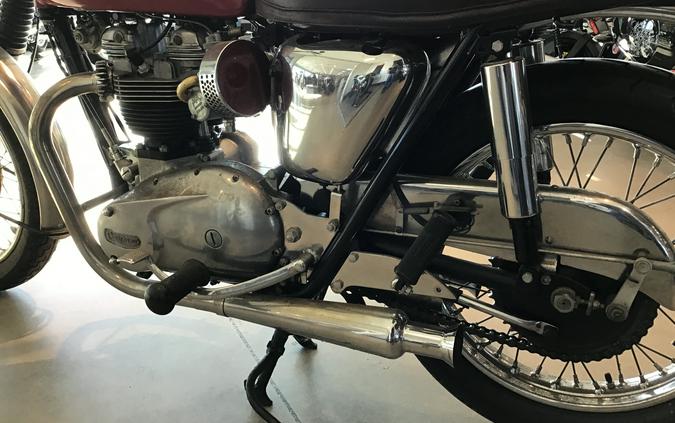 1966 Triumph T120R Bonneville