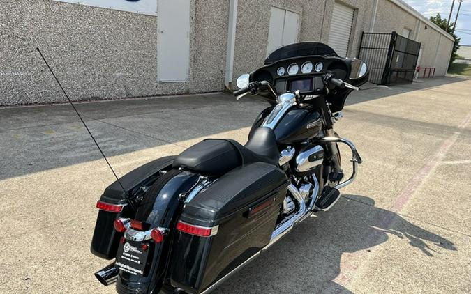 2022 Harley-Davidson FLHX - Street Glide