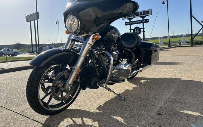 2022 Harley-Davidson FLHX - Street Glide