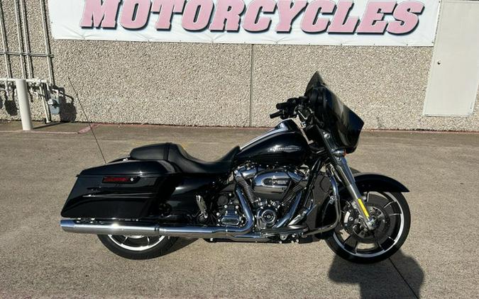 2022 Harley-Davidson FLHX - Street Glide
