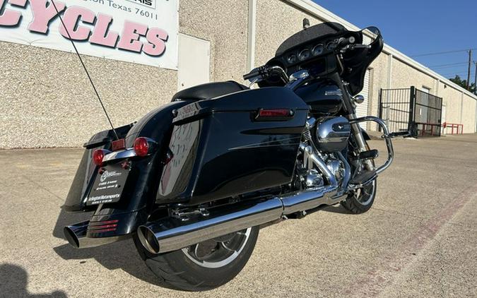 2022 Harley-Davidson FLHX - Street Glide