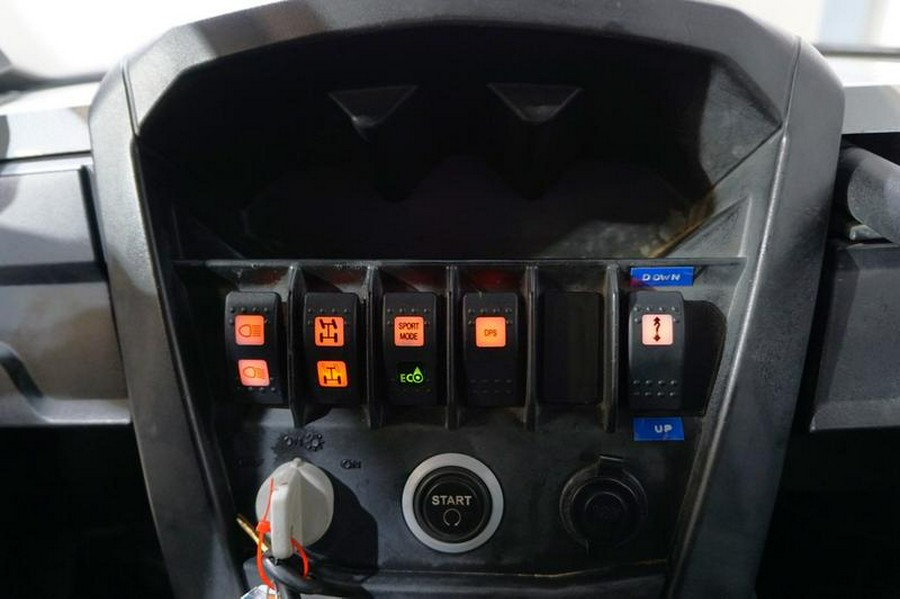 2015 Can-Am® 0006DFB00