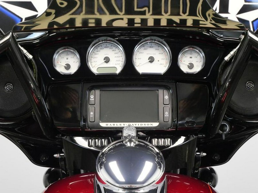 2016 Harley-Davidson® FLHXS - Street Glide® Special
