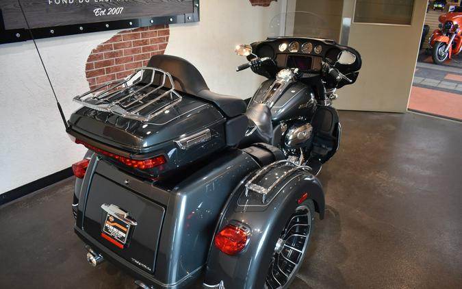 2025 Harley-Davidson® Tri Glide® Ultra Iron Horse Metallic