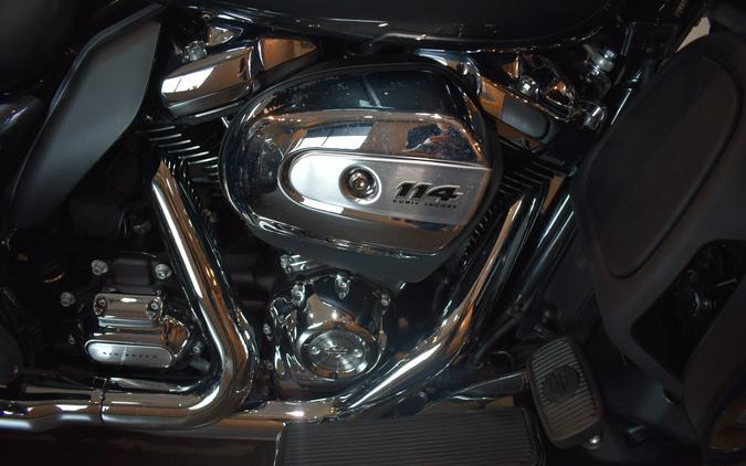 2025 Harley-Davidson® Tri Glide® Ultra Iron Horse Metallic