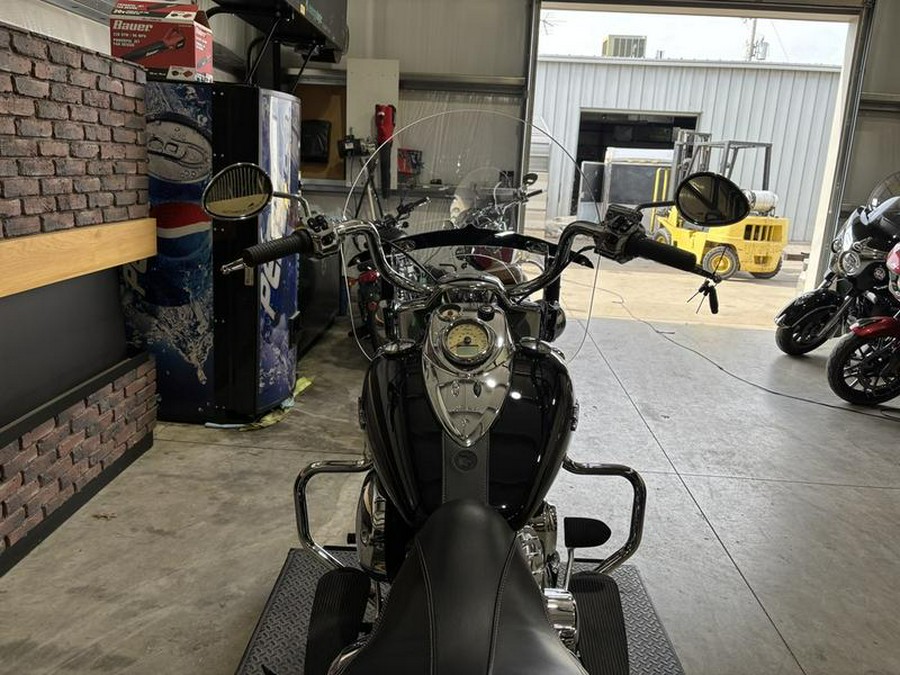 2024 Indian Motorcycle® Springfield® Black Metallic/Titanium Metallic