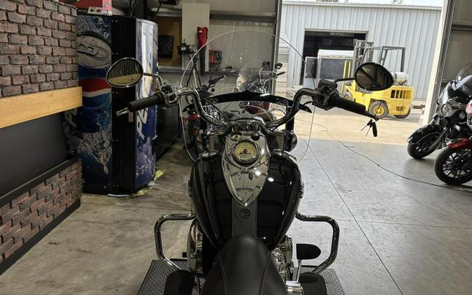 2024 Indian Motorcycle® Springfield® Black Metallic/Titanium Metallic