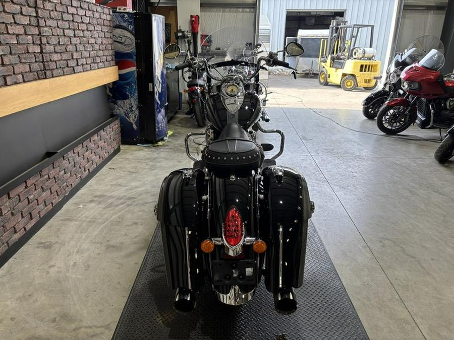 2024 Indian Motorcycle® Springfield® Black Metallic/Titanium Metallic