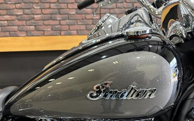 2024 Indian Motorcycle® Springfield® Black Metallic/Titanium Metallic