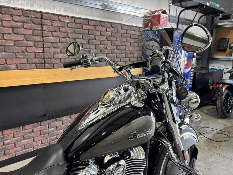 2024 Indian Motorcycle® Springfield® Black Metallic/Titanium Metallic