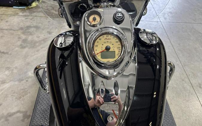 2024 Indian Motorcycle® Springfield® Black Metallic/Titanium Metallic