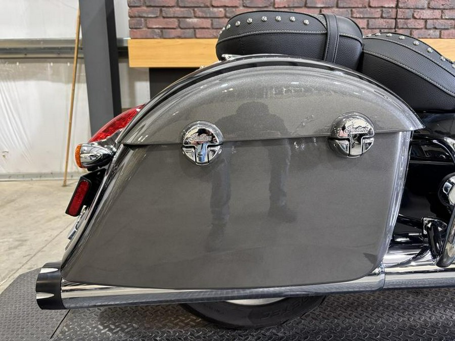 2024 Indian Motorcycle® Springfield® Black Metallic/Titanium Metallic