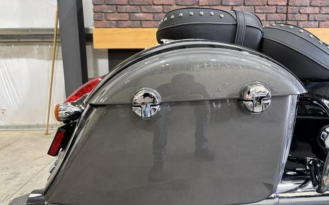 2024 Indian Motorcycle® Springfield® Black Metallic/Titanium Metallic