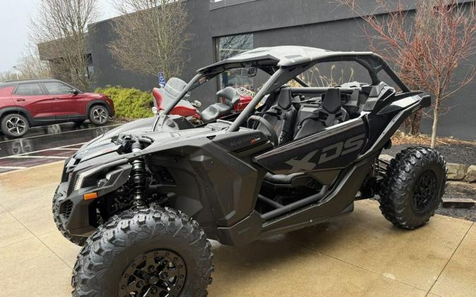 2026 Can-Am Maverick X3 X Ds Turbo RR Triple Black_4.5 In