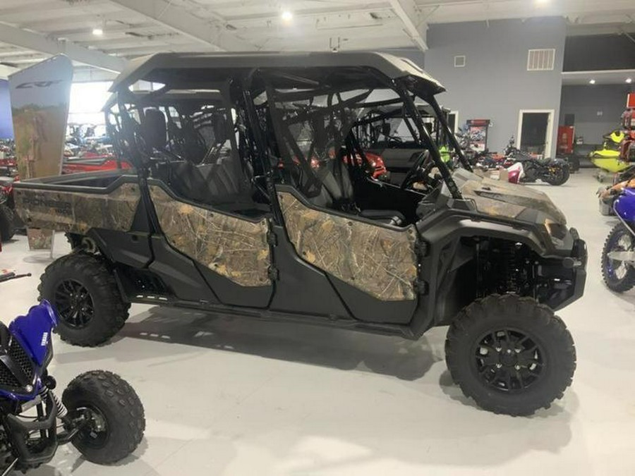 2023 Honda® Pioneer 1000-6 Deluxe Crew