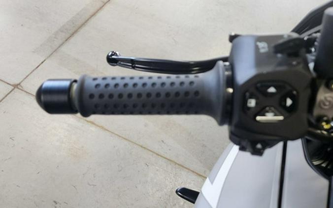 2024 Moto Guzzi V100 Mandello Aviazione Navale