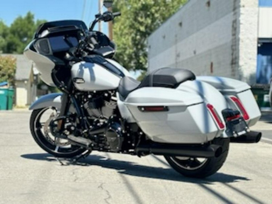 2024 Harley-Davidson® FLTRX - Road Glide®