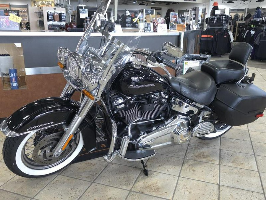 2019 Harley-Davidson® FLDE - Softail® Deluxe